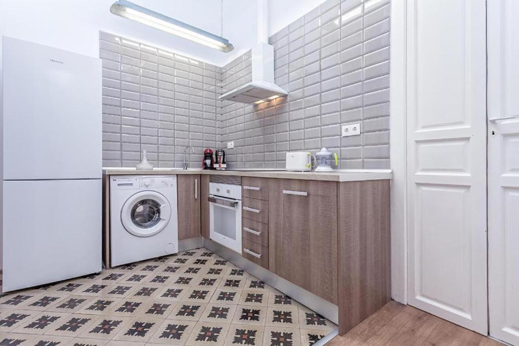 Apartamentos Teatro Alicante Eksteriør billede
